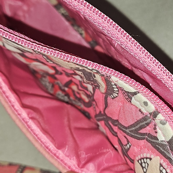 Vera Bradley Crossbody - Picture 6 of 8